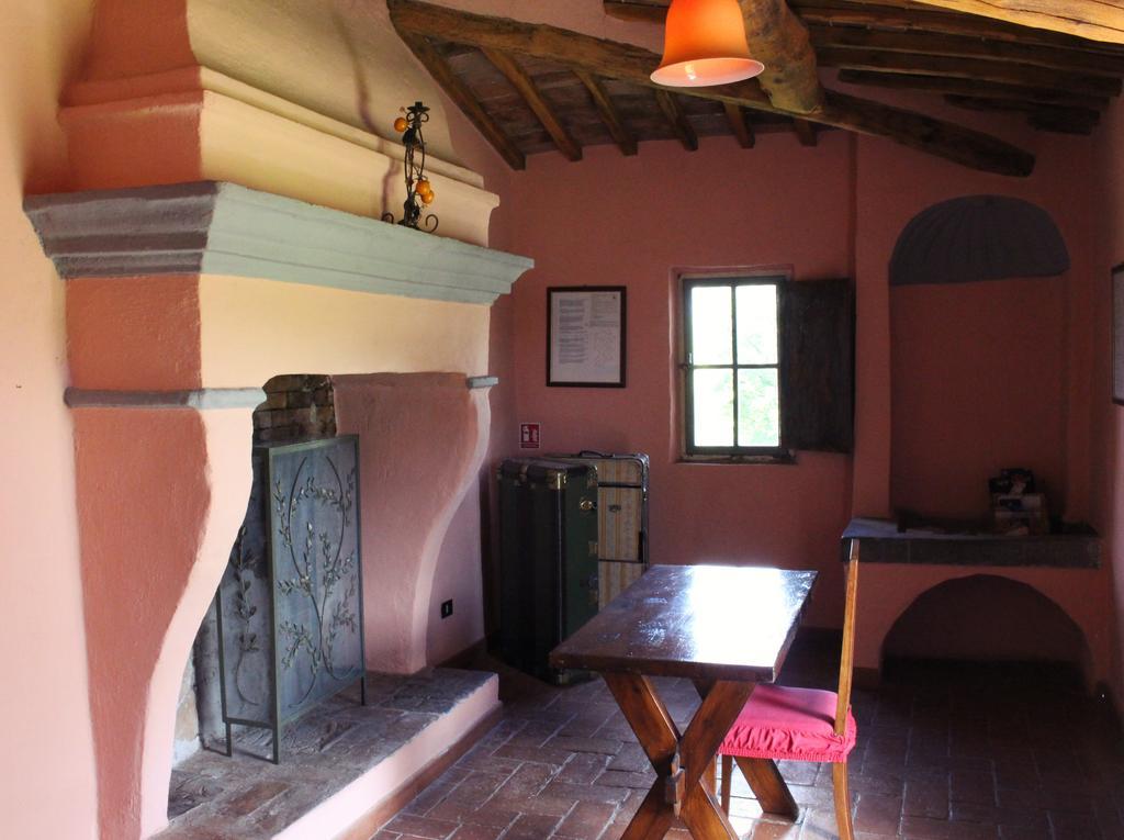 Agriturismo La Grotta Di Montecchino Siena Exteriör bild