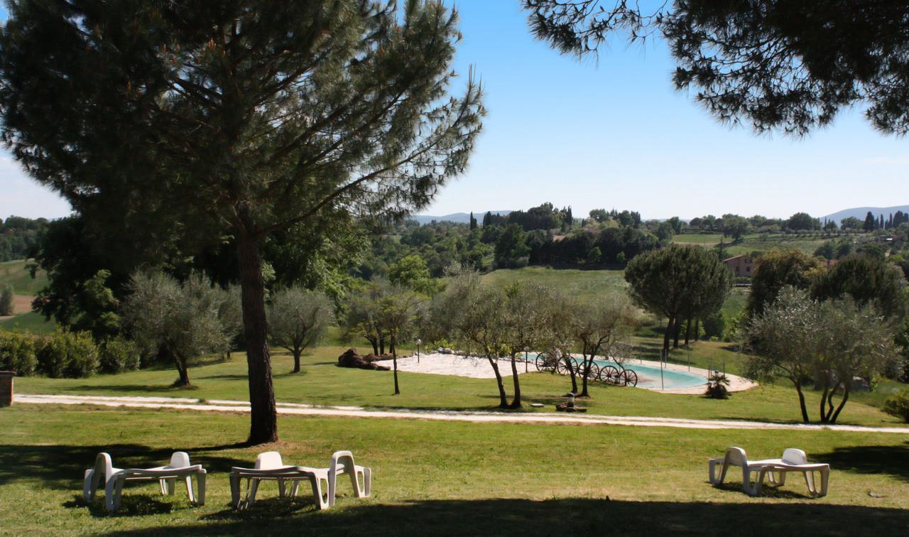 Agriturismo La Grotta Di Montecchino Siena Exteriör bild