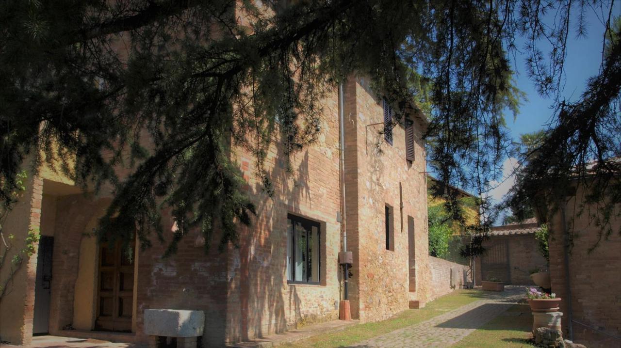 Agriturismo La Grotta Di Montecchino Siena Exteriör bild