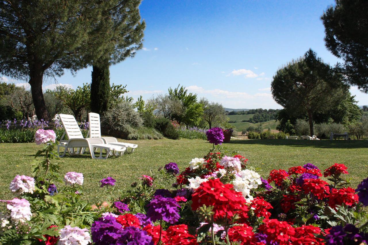 Agriturismo La Grotta Di Montecchino Siena Exteriör bild