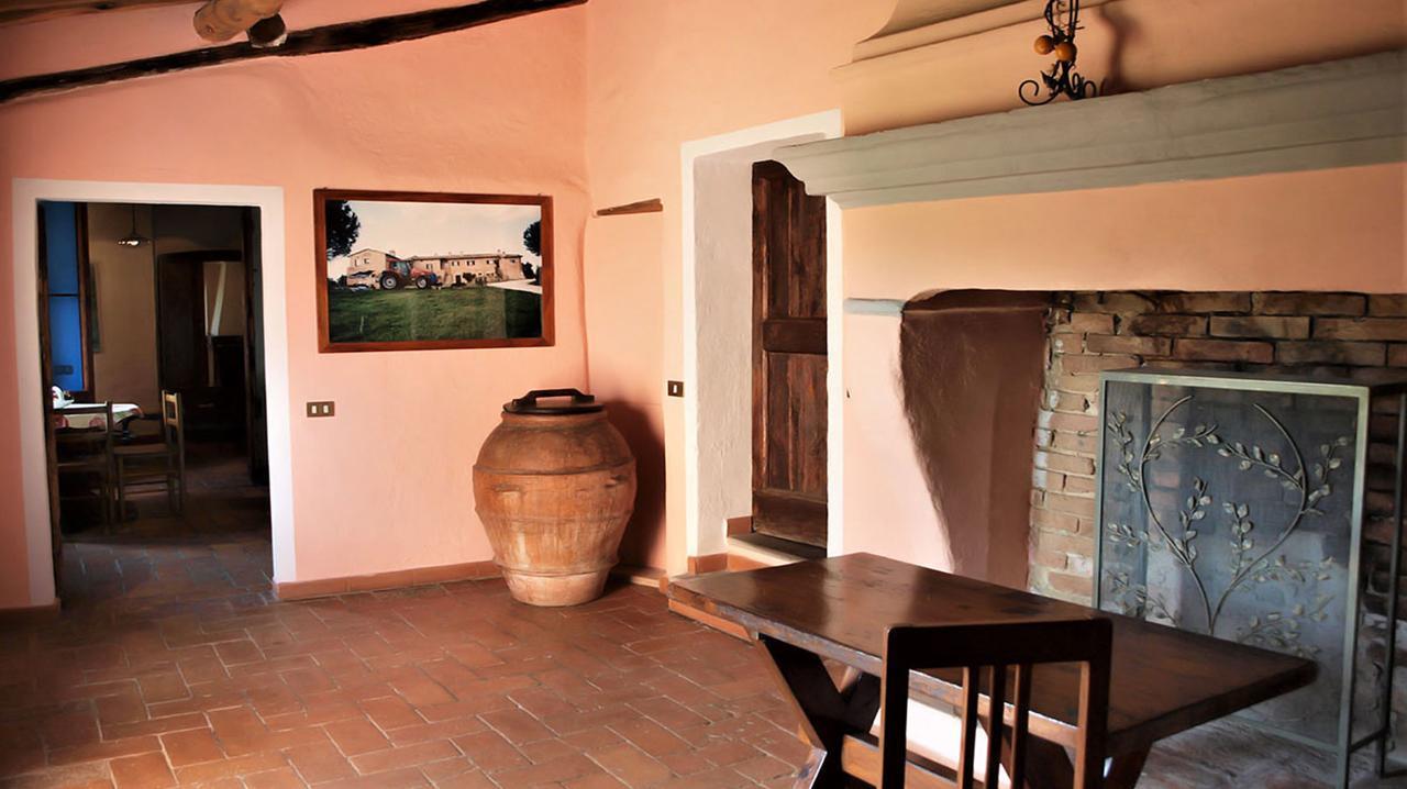 Agriturismo La Grotta Di Montecchino Siena Exteriör bild