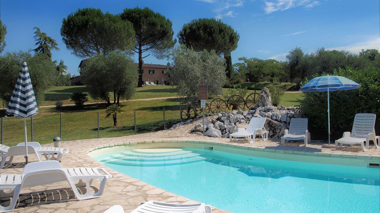 Agriturismo La Grotta Di Montecchino Siena Exteriör bild