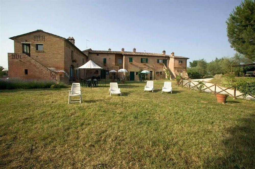 Agriturismo La Grotta Di Montecchino Siena Exteriör bild