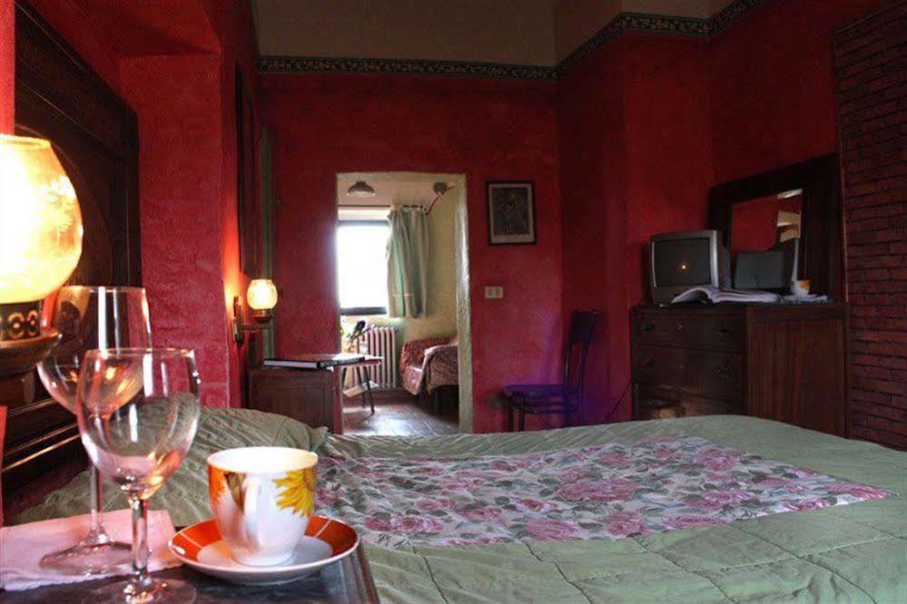 Agriturismo La Grotta Di Montecchino Siena Exteriör bild
